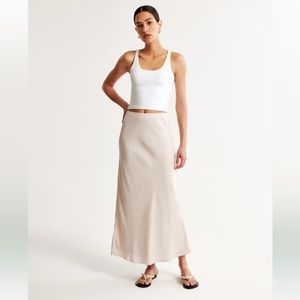 ABERCROMBIE & FITCH FAUX SILK COLUMN MAXI SKIRT - Light Brown size XS (NEW)